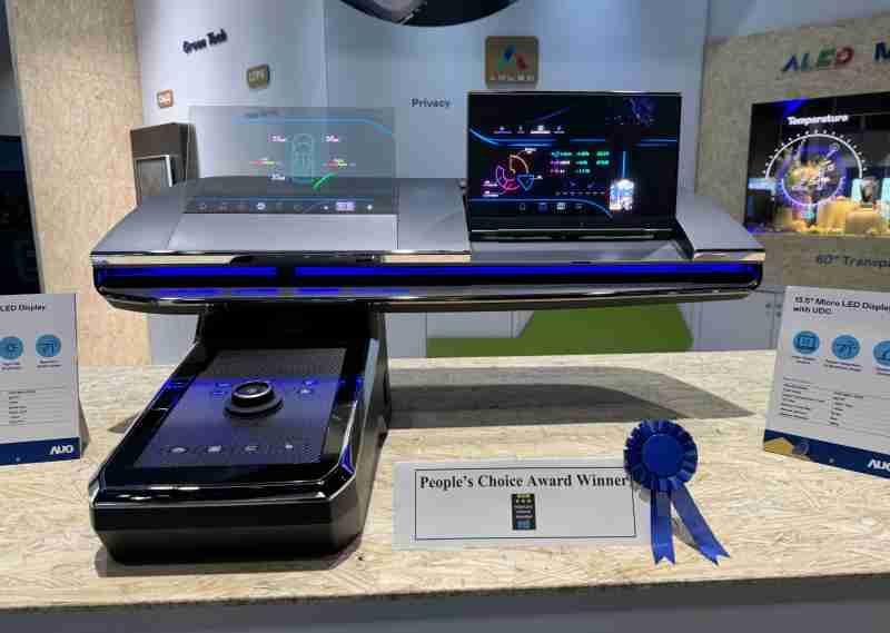 z6mg·人生就是博车用Micro LED Display HMI解决方案获”最佳车用显示奖”，，以用户为中心开发，，，，针对前座驾驶与乘客设计兼具娱乐与安全的高画质屏幕，，包含车舱前座的Micro LED透明屏幕及全球首款内建镜头的智慧Micro LED显示器